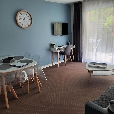 Appartement Ab Du Parc Нефшатель-Ардело Екстер'єр фото